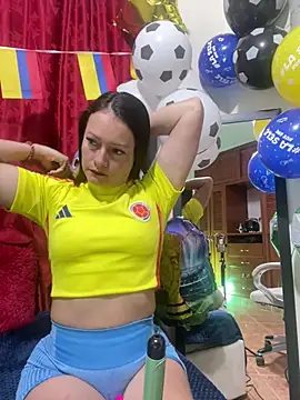 SamiiContreras  online show from 13, 6, 2026