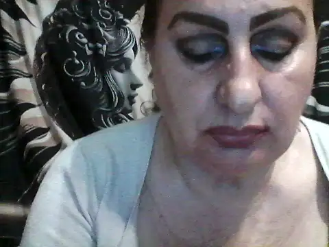 LoaqLovew online show from 25, 4, 2026