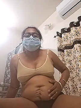 Snapshot of roshnidas1 chatting on 6, 5, 2026 roshnidas1 online show from 6, 5, 2026