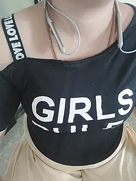 Call Honey online show from 8, 8, 2026