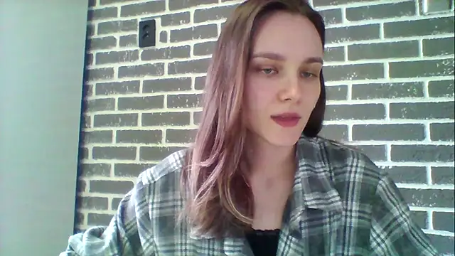 Snapshot of DolcezzaCream chatting on 28, 4, 2026 DolcezzaCream online show from 28, 4, 2026