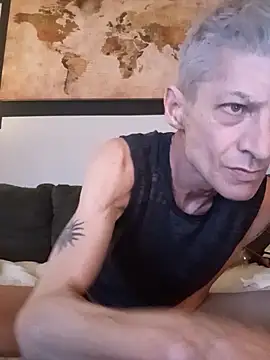 Snapshot of Slut_Puppy chatting on 23, 4, 2026 Slut Puppy online show from 23, 4, 2026