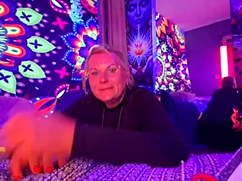 KingaCookies online show from 5, 6, 2026