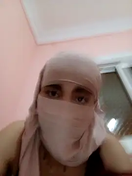 Snapshot of fatiflour99 chatting on 23, 4, 2026 fatiflour99 online show from 23, 4, 2026