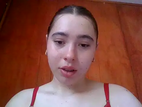 Snapshot of Annisof chatting on 28, 4, 2026 Annisof online show from 28, 4, 2026