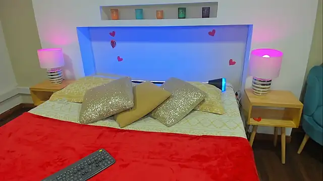 EmmyCastillo online show from 5, 6, 2026