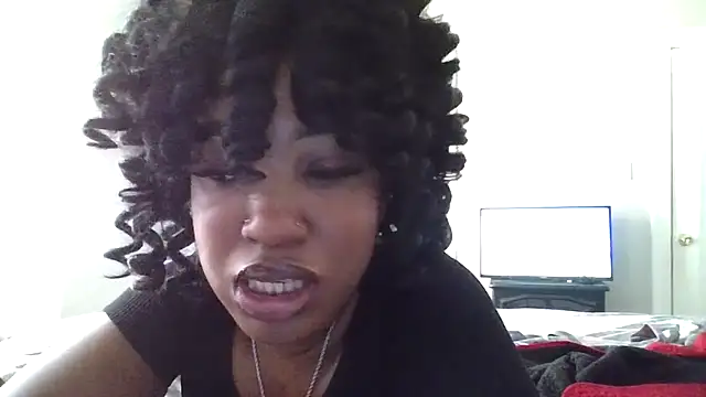 Snapshot of ptpom_lucc chatting on 23, 4, 2026 ptpom lucc online show from 23, 4, 2026