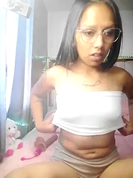 Snapshot of Nazz2502 chatting on 8, 5, 2026 Nazz2502 online show from 8, 5, 2026