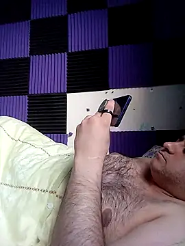 Snapshot of bearfilms chatting on 23, 4, 2026 bearfilms online show from 23, 4, 2026