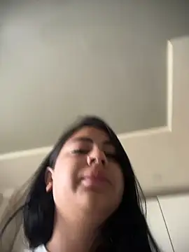 Snapshot of LilyLovell chatting on 12, 6, 2026 LilyLovell online show from 12, 6, 2026