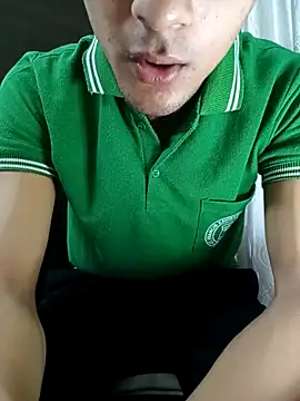 Snapshot of skinny_raj chatting on 24, 5, 2026 skinny raj online show from 24, 5, 2026