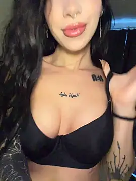Snapshot of XEye_Candy chatting on 8, 5, 2026 XEye Candy online show from 8, 5, 2026