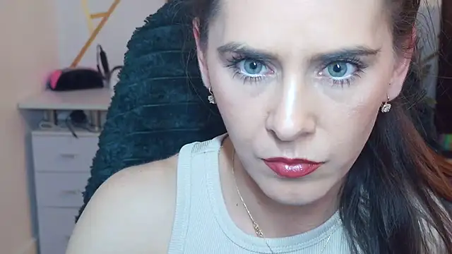 Snapshot of khalessi13 chatting on 23, 4, 2026 khalessi13 online show from 23, 4, 2026