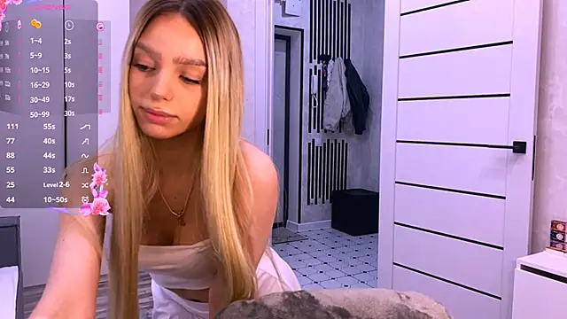 Snapshot of Mooniesiesita chatting on 8, 5, 2026 Mooniesiesita online show from 8, 5, 2026