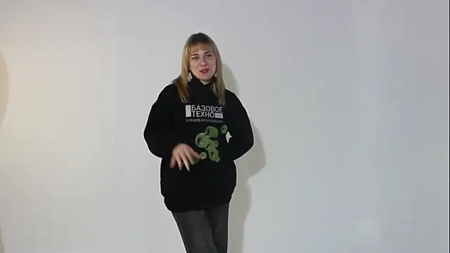 Snapshot of AstrixorLune chatting on 24, 4, 2026 AstrixorLune online show from 24, 4, 2026