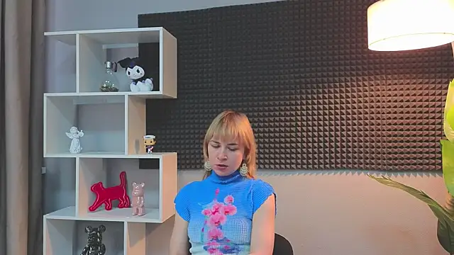 Snapshot of AstrixorLune chatting on 25, 4, 2026 AstrixorLune online show from 25, 4, 2026