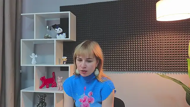 Snapshot of AstrixorLune chatting on 25, 4, 2026 AstrixorLune online show from 25, 4, 2026