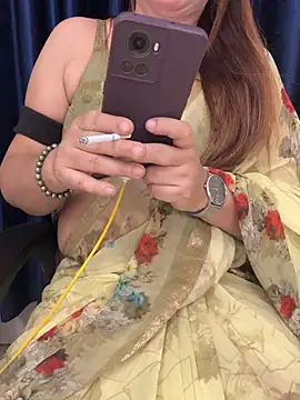 Snapshot of Naughty-Shreenn chatting on 26, 4, 2026 Naughty-Shreenn online show from 26, 4, 2026