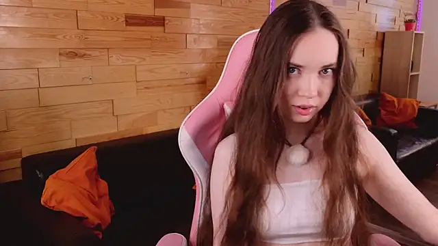 LilaMccoy online show from 4, 8, 2026