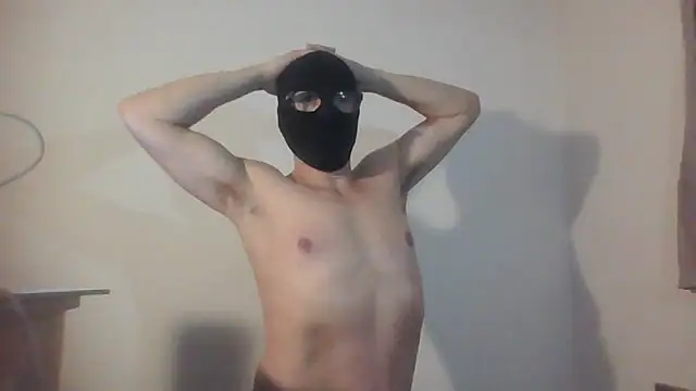 Snapshot of maskedilf chatting on 26, 4, 2026 maskedilf online show from 26, 4, 2026