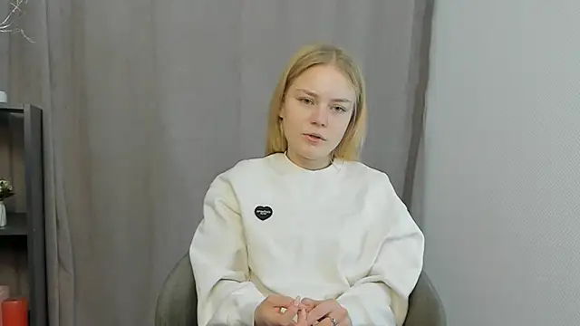 Snapshot of LavonaMadlem chatting on 27, 4, 2026 LavonaMadlem online show from 27, 4, 2026