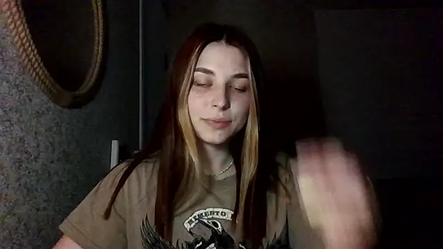 Snapshot of Touch_And_Run chatting on 20, 6, 2026 Touch And Run online show from 20, 6, 2026