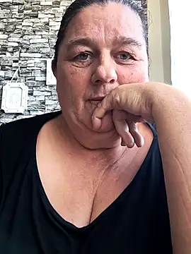 Snapshot of KICIA10 chatting on 24, 4, 2026 KICIA10 online show from 24, 4, 2026