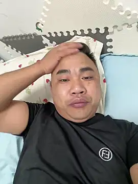 Snapshot of heren01 chatting on 25, 4, 2026 heren01 online show from 25, 4, 2026