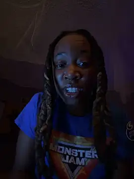 Snapshot of Nayomii28 chatting on 27, 4, 2026 Nayomii28 online show from 27, 4, 2026