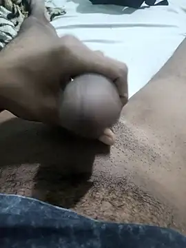 Snapshot of RioLCol chatting on 27, 4, 2026 RioLCol online show from 27, 4, 2026