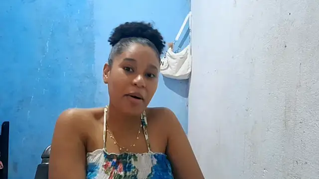 Snapshot of thamiresmiranda chatting on 28, 4, 2026 thamiresmiranda online show from 28, 4, 2026