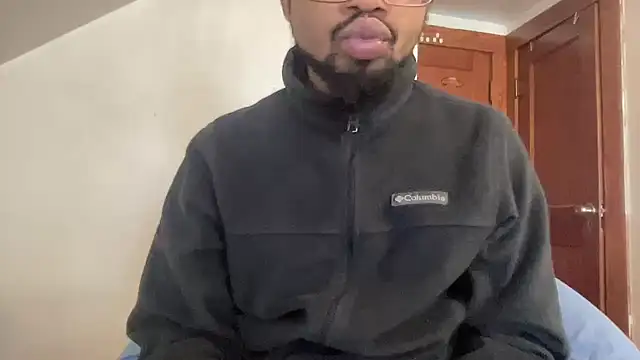 Snapshot of Outofhisleague_ chatting on 24, 4, 2026 Outofhisleague online show from 24, 4, 2026