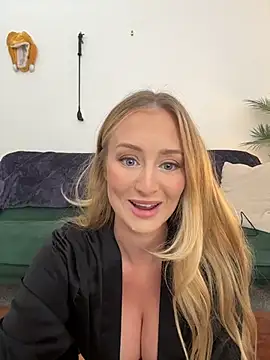 Snapshot of lucyadlernz chatting on 2, 5, 2026 lucyadlernz online show from 2, 5, 2026