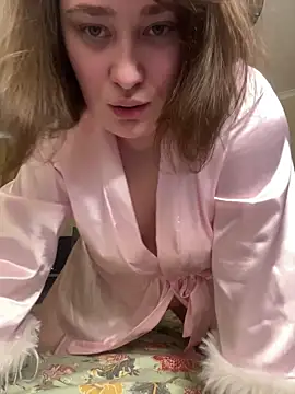 Snapshot of BettyRussian chatting on 11, 5, 2026 BettyRussian online show from 11, 5, 2026