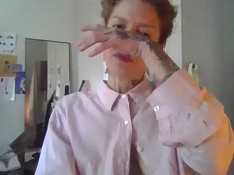 Snapshot of plsmecha chatting on 15, 6, 2026 plsmecha online show from 15, 6, 2026