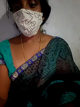Snapshot of Tamil_Hot_HoneyBee chatting on 5, 5, 2026 Tamil Hot HoneyBee online show from 5, 5, 2026