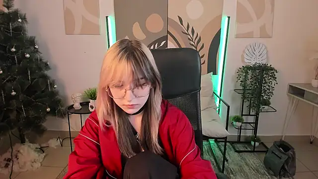 Snapshot of NyxCalderra chatting on 30, 4, 2026 NyxCalderra online show from 30, 4, 2026