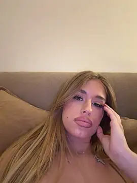 Snapshot of jessicablondexxx chatting on 1, 5, 2026 jessicablondexxx online show from 1, 5, 2026
