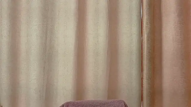 Arianna Toro  online show from 30, 6, 2026