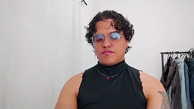 Snapshot of Diane_exotic chatting on 5, 5, 2026 Diane exotic online show from 5, 5, 2026