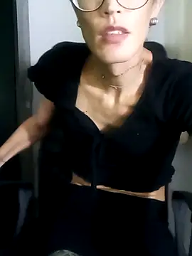 Snapshot of DelicadaSeduz chatting on 27, 4, 2026 DelicadaSeduz online show from 27, 4, 2026