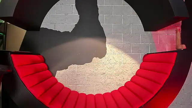 Snapshot of CrisGil chatting on 27, 4, 2026 CrisGil online show from 27, 4, 2026