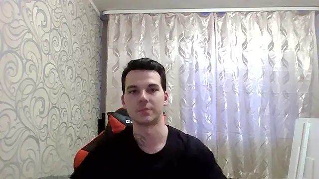 Snapshot of gwinbladee chatting on 24, 4, 2026 gwinbladee online show from 24, 4, 2026