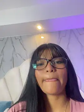 Snapshot of Hinaa_XXX chatting on 25, 4, 2026 Hinaa XXX online show from 25, 4, 2026