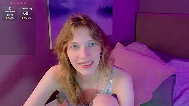 Snapshot of Emily_Cartex chatting on 13, 6, 2026 Emily Cartex online show from 13, 6, 2026