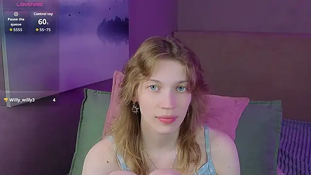 Snapshot of Emily_Cartex chatting on 16, 6, 2026 Emily Cartex online show from 16, 6, 2026