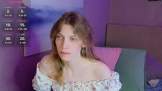 Snapshot of Emily_Cartex chatting on 18, 6, 2026 Emily Cartex online show from 18, 6, 2026