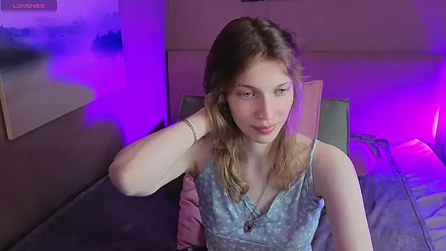 Snapshot of Emily_Cartex chatting on 26, 6, 2026 Emily Cartex online show from 26, 6, 2026