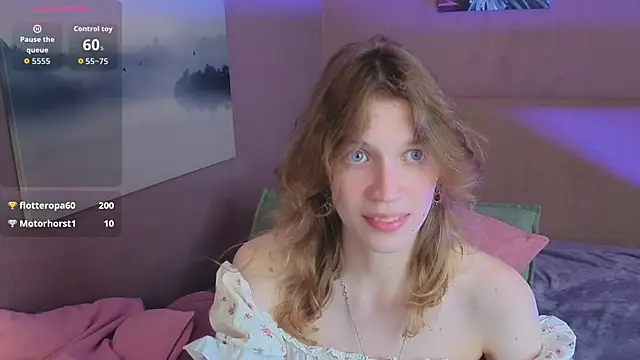 Snapshot of Emily_Cartex chatting on 3, 7, 2026 Emily Cartex online show from 3, 7, 2026