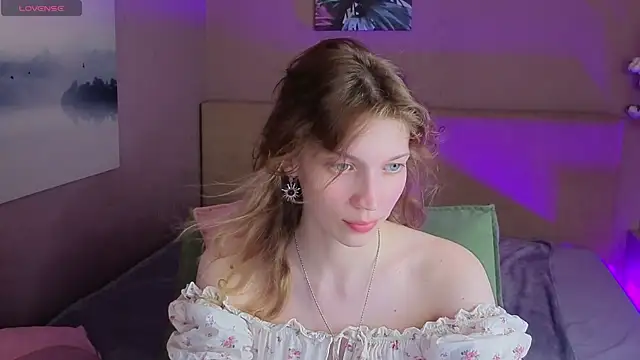 Snapshot of Emily_Cartex chatting on 10, 7, 2026 Emily Cartex online show from 10, 7, 2026